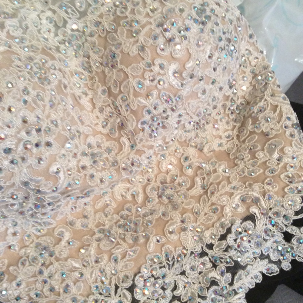 FANTASTIC PRICE!! Camille La Vie Boutique New Formal Dress - Picture 6 of 9